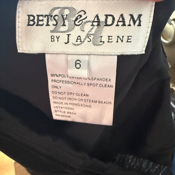 Betsy & Adam Black Sleeveless Evening Gown With Mesh Detail Size 6 - Picture 5 of 5